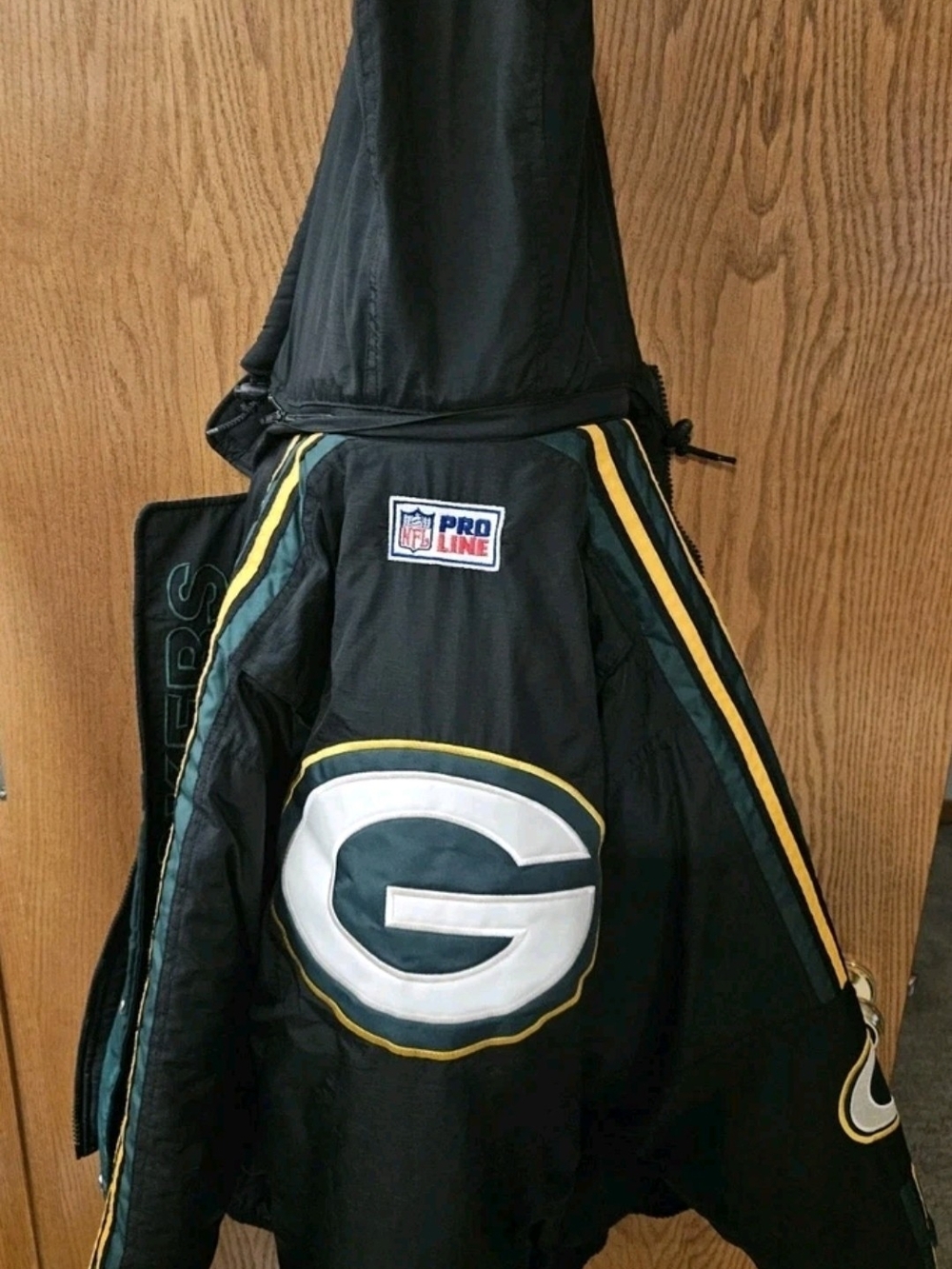 NFL Green Bay Packers Black Green Yellow Pro Line Puffer Jacket